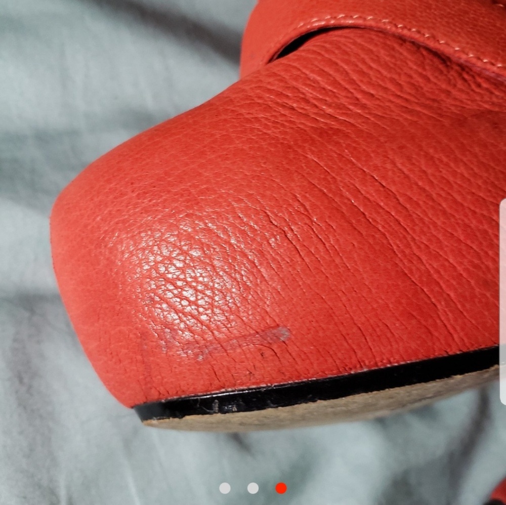 Red Senso boots
